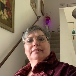 Meet your Posher, Janet